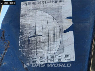 2014-mercedes-benz-arocs-2636-1429914-45869956