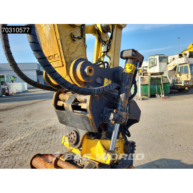 2017 Caterpillar 325FLCR-45869972