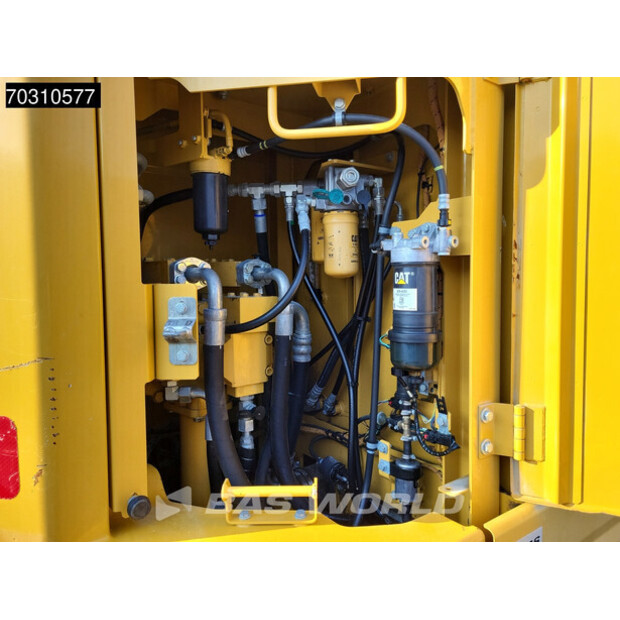 2017 Caterpillar 325FLCR-45869979