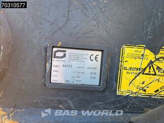 2017-caterpillar-325flcr-1429965-45870000