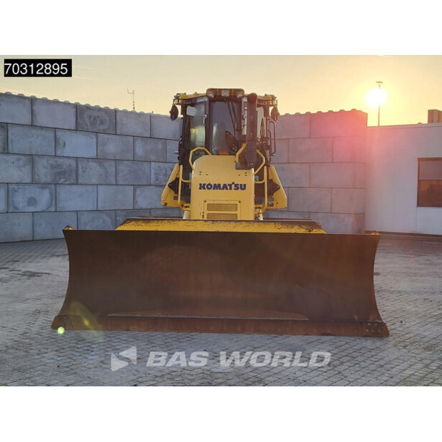 2017 Komatsu D61PX-24-45870049