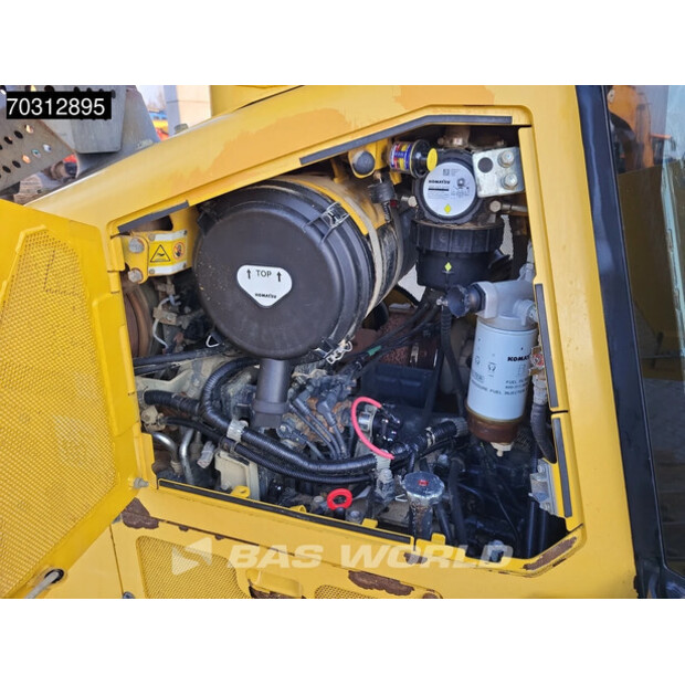 2017 Komatsu D61PX-24-45870055