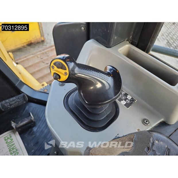 2017 Komatsu D61PX-24-45870068