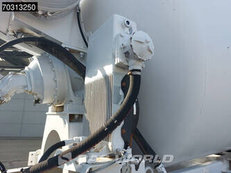 2018-mercedes-benz-arocs-1835-45870126