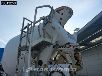 2018-mercedes-benz-arocs-1835-45870131