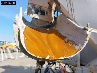 2018-mercedes-benz-arocs-1835-45870132