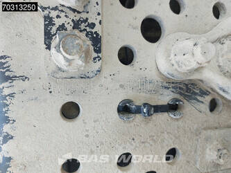 2018-mercedes-benz-arocs-1835-45870153