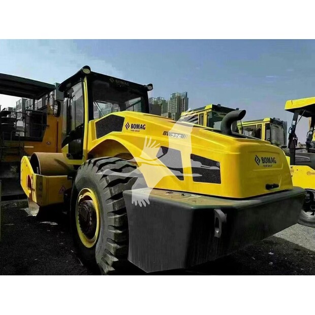 2023 BOMAG BW226-5CL-45880213