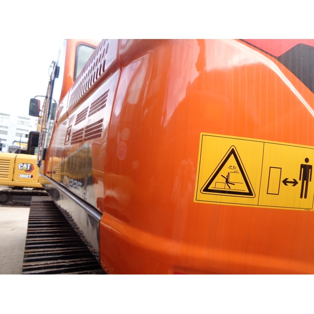 2023 Daewoo/Doosan DX225LC-45883907