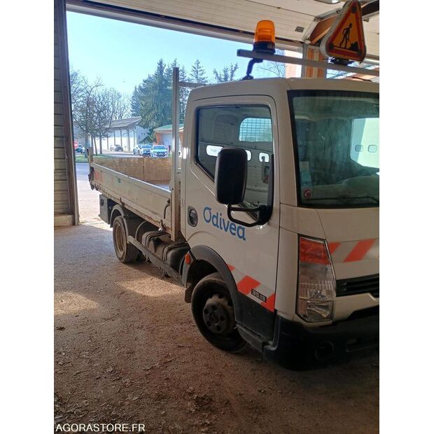 2009 NISSAN Cabstar-45883945