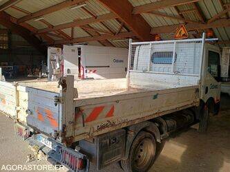 2009-nissan-cabstar-1430079-45883946