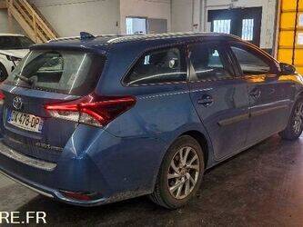 2015-toyota-auris-1430081-45883965
