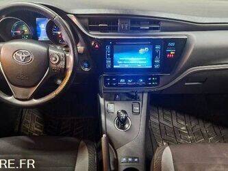 2015-toyota-auris-1430081-45883967