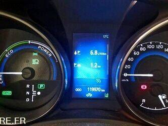 2015-toyota-auris-1430081-45883968