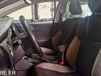 2015-toyota-auris-1430081-45883970