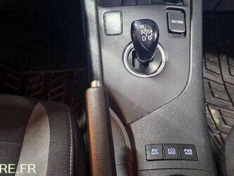 2015-toyota-auris-1430081-45883971