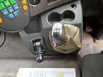 2011-renault-midlum-1430083-45884001