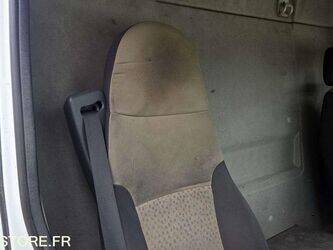 2011-renault-midlum-1430083-45884008