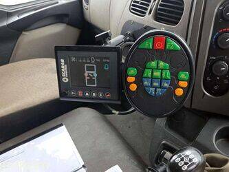 2011-renault-midlum-1430083-45884028