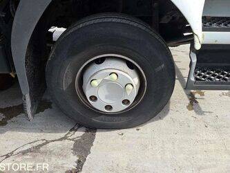 2011-renault-midlum-1430083-45884043