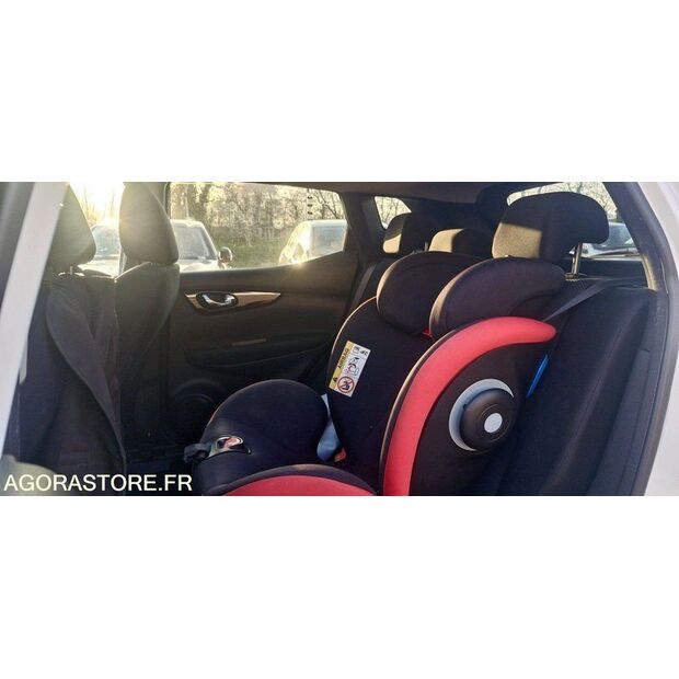 2017 NISSAN Qashqai-45884071