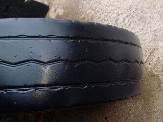 2011-renault-premium-1430089-45884125