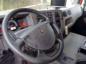 2011-renault-premium-1430089-45884128