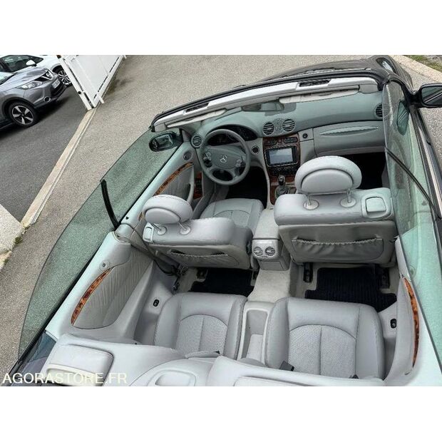 2004 Mercedes-Benz CLK-45884158