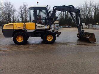 صورة ل حفارات بعجلات ميكالاك 12 MTX