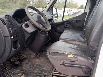 2019-renault-master-1430108-45884332