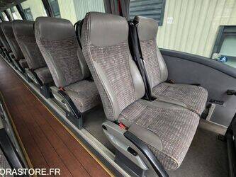 2015-scania-touring-1430110-45884378