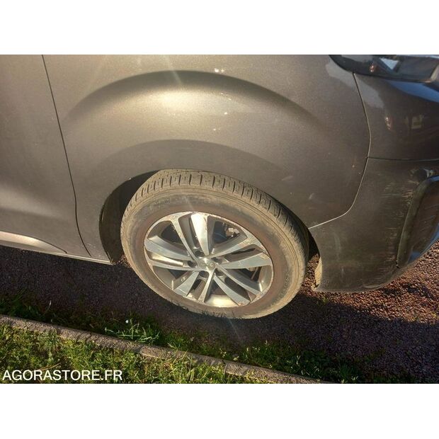 2017 بيجو Expert-45884405