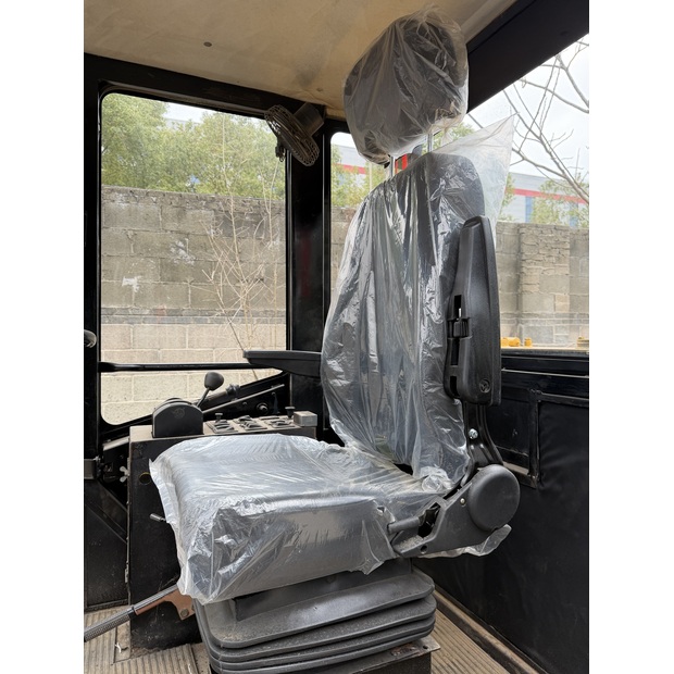 2023 كاتربيلر CS683E-45884415