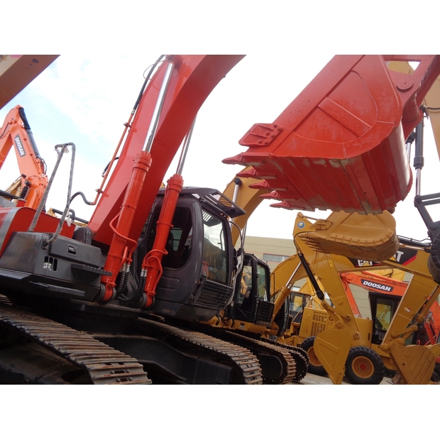 2023 Hitachi ZX350H-45884460