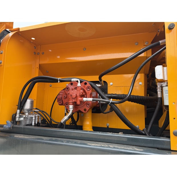 2021 Hyundai 330LC-9S-45884535