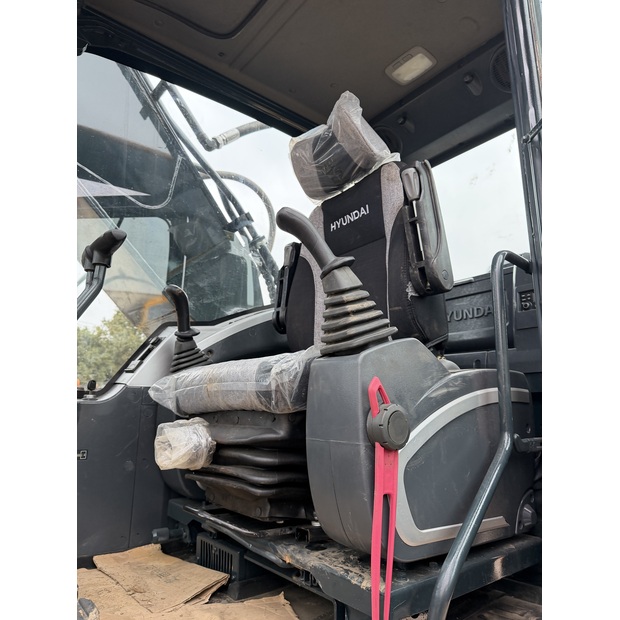 2021 Hyundai 330LC-9S-45884540