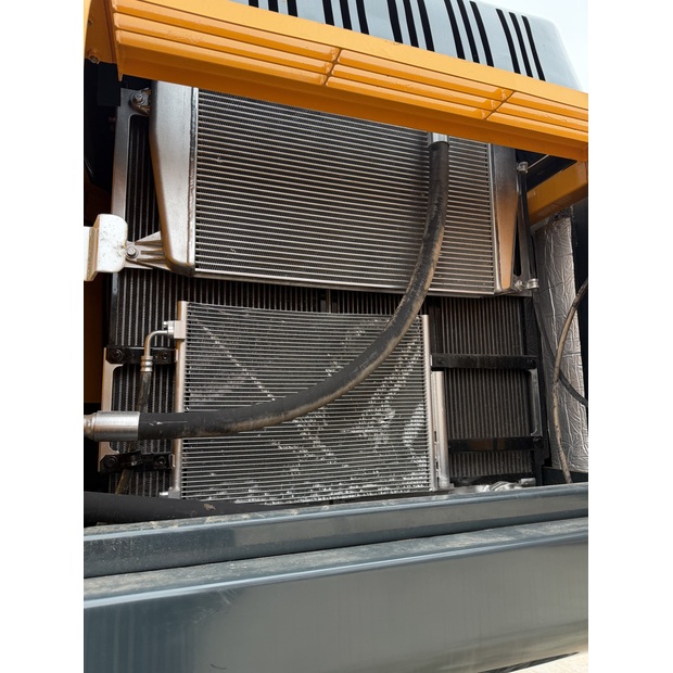 2021 Hyundai 330LC-9S-45884541