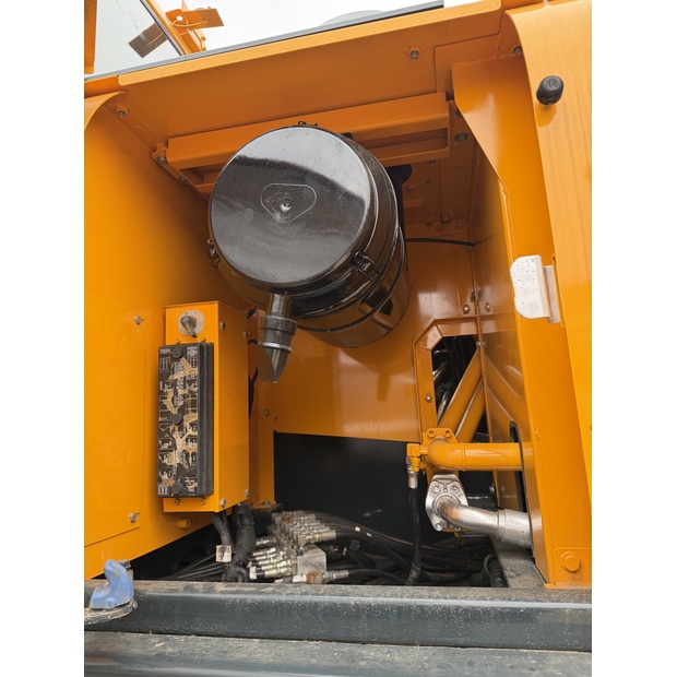 2021 Hyundai 330LC-9S-45884542