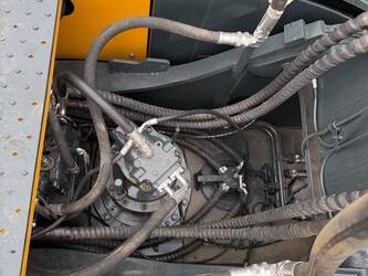 2021-hyundai-330lc-9s-1430126-45884545