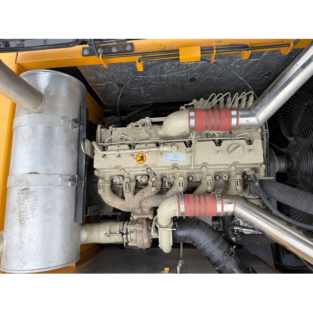 2021 Hyundai 330LC-9S-45884546