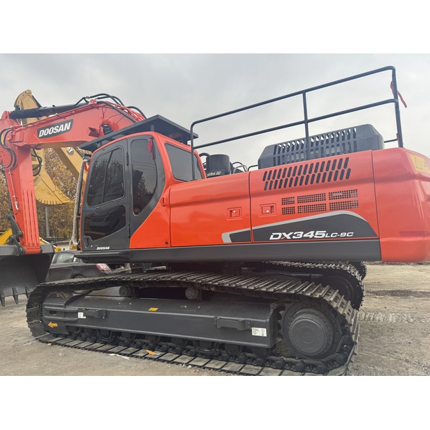 2023 Doosan DX345-45884570