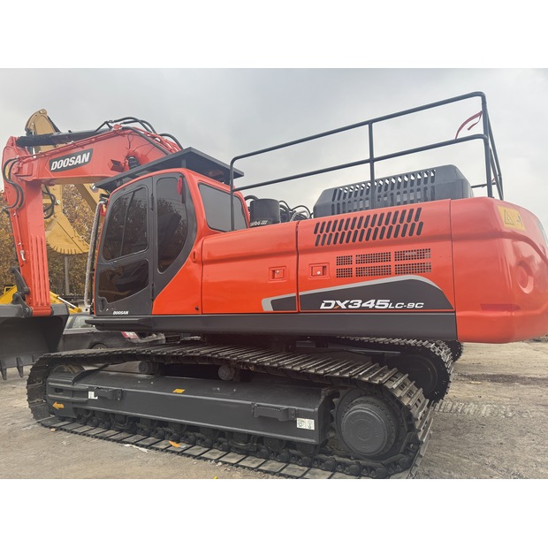 2023 Doosan DX345-45884571