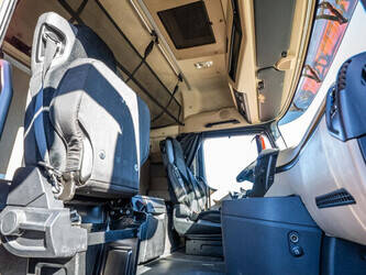 2017-mercedes-benz-actros-1843-ls-1430137-45884731