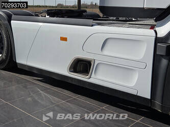 2025-mercedes-benz-actros-1848-1424773-45884858