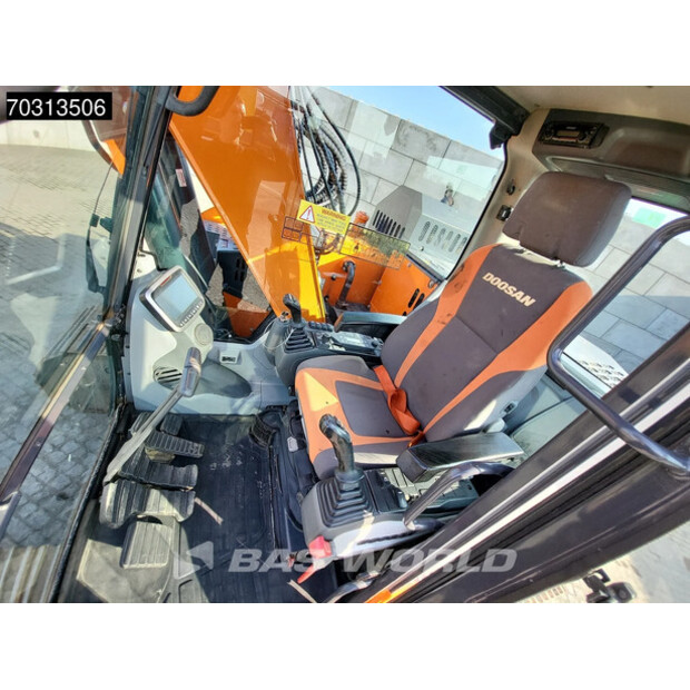 2021 Doosan DX140LCR-5-45884901