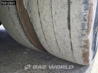 2011-nooteboom-s17de-0p3c-3-axles-steering-axle-lifting-bed-45884975