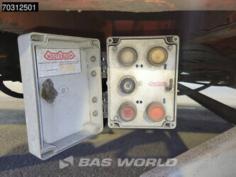 2011-nooteboom-s17de-0p3c-3-axles-steering-axle-lifting-bed-45884981