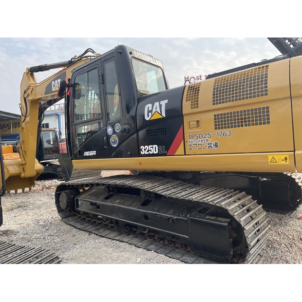 2024 Caterpillar 325D2L-45885761