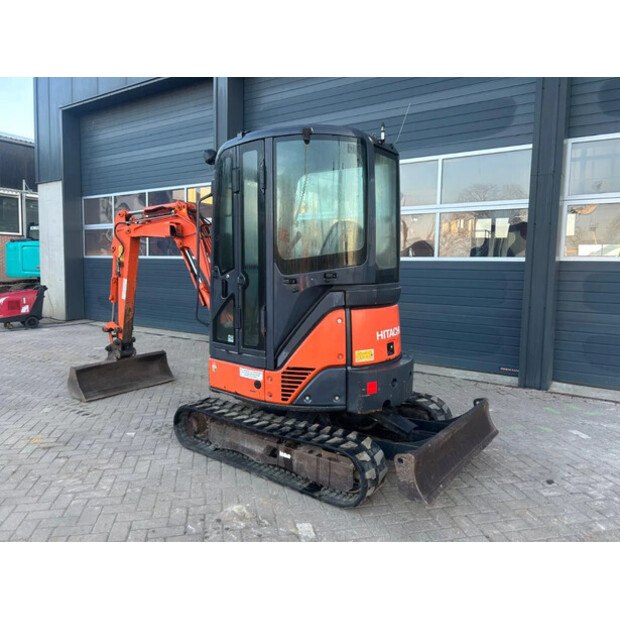 2011 Hitachi ZX22U-2-45885810