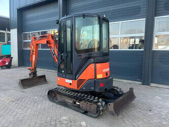 2011-hitachi-zx22u-2-45885810